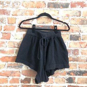 Knit high waisted shorts